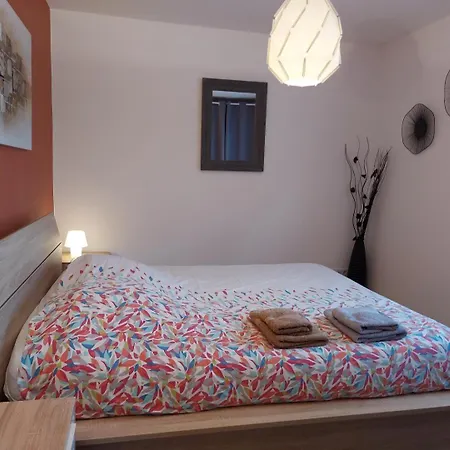 Semesterbostad Aux Couleurs Du Géraudot